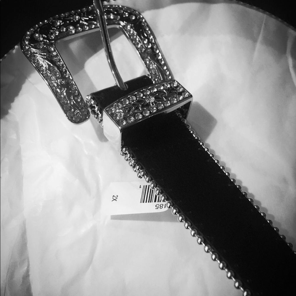 Cute Silver belt. 2X in size. - Picture 7 of 8